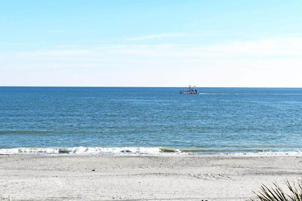 Oceanfront,Heated Pools,Boardwalk, Location,Views! Apartment Myrtle Beach Exterior photo